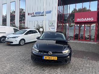 krockskadad bil auto Volkswagen Polo 1.0 TSI 70KW LIFE FACE LIFT 2021/11