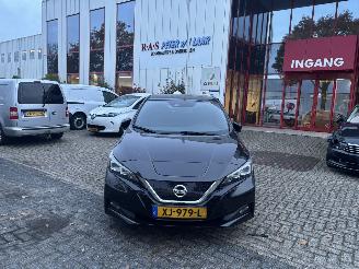 krockskadad bil auto Nissan Leaf 40KWH GEEN SCHADE 2019/1