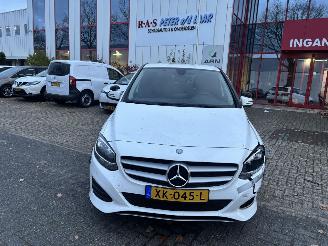skadebil auto Mercedes B-klasse 220D 2019/1