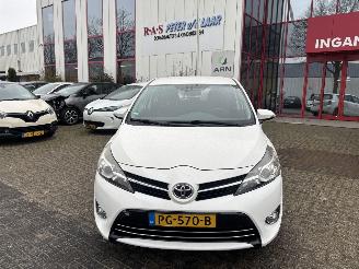 krockskadad bil auto Toyota Verso 1.6 VVT-I DYNAMIC 7 PERSOONS 2016/1