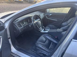 Volvo V-60 PLUG IN HYBRID 2.4 D6 AWD R-DESIGN picture 9