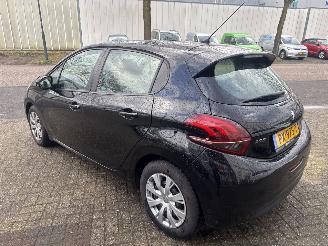 Peugeot 208 1.2 PURETECH ACTIVE picture 4