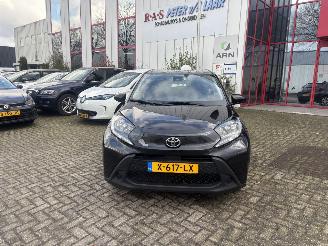 Damaged car Toyota Aygo 1.0 VVT-I MT play Aygo X 2024/1