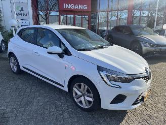 Renault Clio 1.0 TCe Zen MOTORSCHADE picture 5