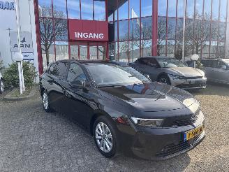 Opel Astra SPORTS TOURER BNS EDITION 1.2 96KW GEEN SCHADE picture 8