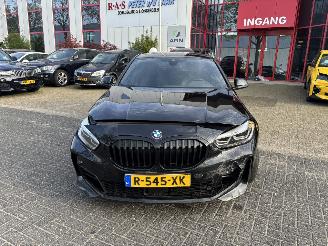 skadebil auto BMW 1-serie 116D BUSINESS EDITION 2022/12