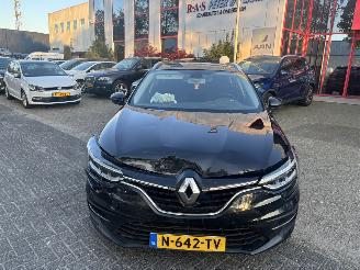 damaged passenger cars Renault Mégane 1.3 TCE BUSINESS ZEN 2022/1