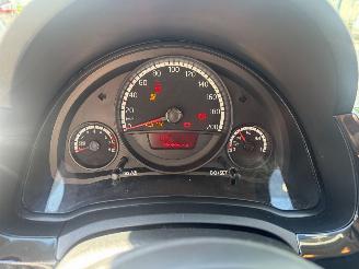 Volkswagen Up! 1.0 move up! BlueMotion MET LM VELGEN GEEN SCHADE picture 14