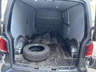 Volkswagen Transporter 2.0TDI 81KW L2H1 picture 10