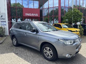 Mitsubishi Outlander 2.0 PHEV INSTYLE picture 10