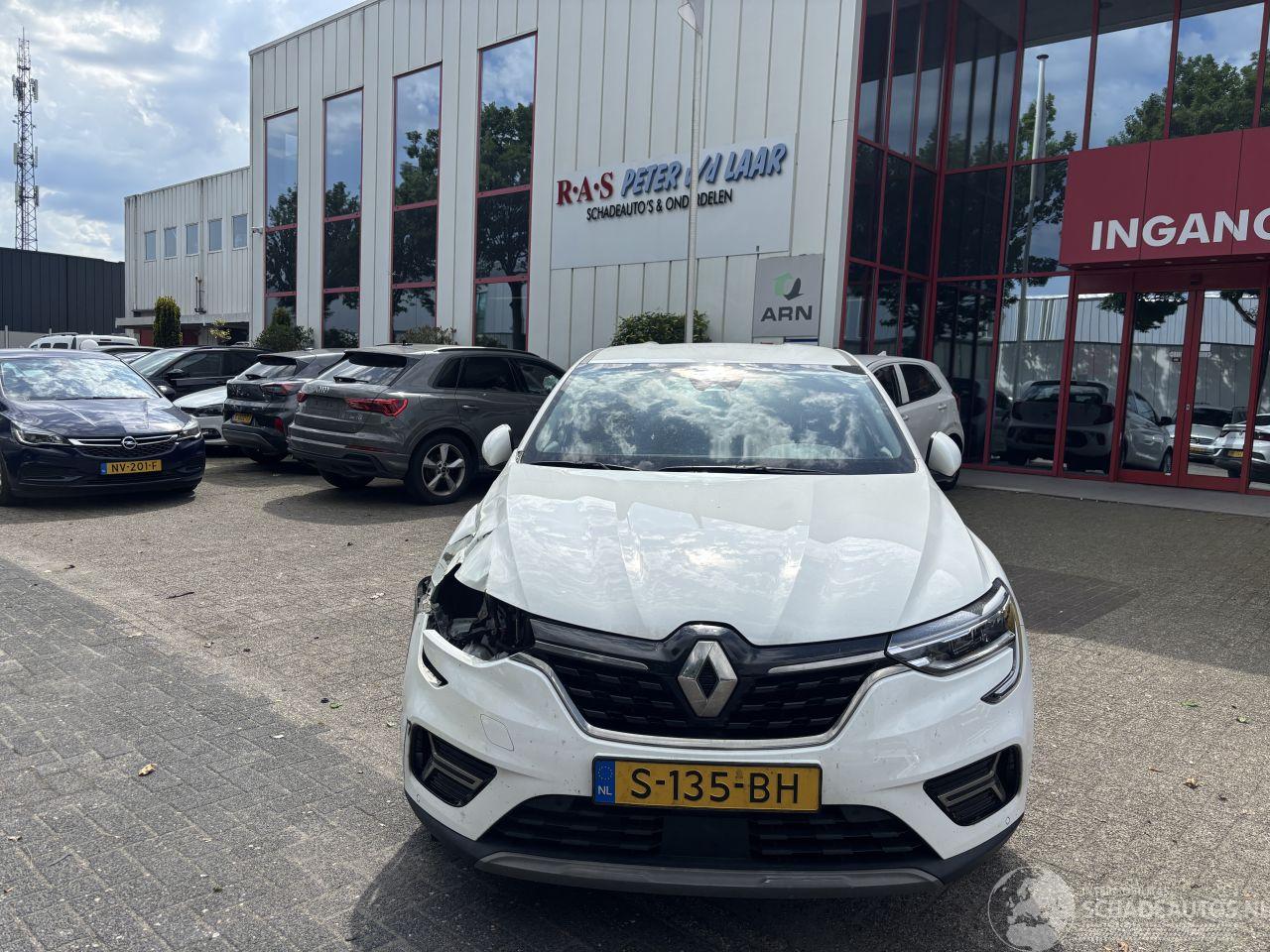 Renault Arkana E-TECH  hybrid 145 evolution