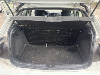 Volkswagen Polo 1.0 TSI 70KW picture 12