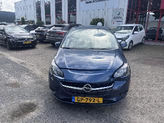 Vaurioauto  passenger cars Opel Corsa-E 1.4 EDITION 2015/7