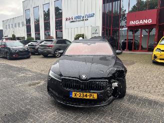 krockskadad bil auto Skoda Superb 1.5 TSI ACT SPORTLINE BUSINESS DSG 2024/2