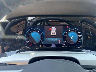 Volkswagen Golf 1.0 TSI Life picture 14