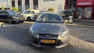 Auto incidentate Ford Focus III Turnier 1.0 EcoBoost 2014/2