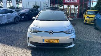 škoda osobní automobily Volkswagen ID.3 BEV 52KWH 125KW PURE ORANJE EDITION AUTO 2025/1