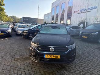 Uttjänta bilar auto Volkswagen T-Roc T-Roc I, SUV, 2017 1.5 TSI 16V 2019/12