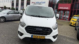 Vaurioauto  passenger cars Ford Transit CUSTOM 340 2.0 TDCI L2H1 2021/11