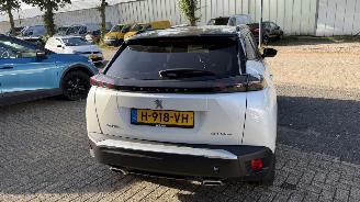Peugeot 2008 1.2 PURETECH GT-LINE picture 5