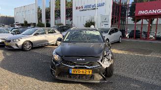 Voiture accidenté Kia Ceed 1.0 T-GDi ComfortLine 2025/7