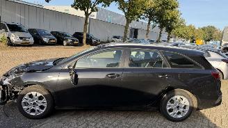 Kia Ceed 1.0 T-GDi ComfortLine picture 3