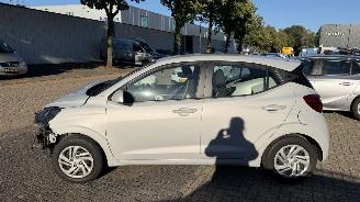 Hyundai I-10 1.0 Comfort Smart 5-zits AUTOMAAT picture 3