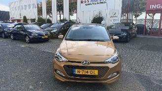 Schadeauto Hyundai I-20 1.2 HP I-MOTION PREMIUM 2014/1