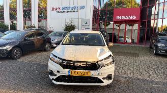 Damaged car Dacia Sandero 1.0 TCe 90 Expression 2025/4
