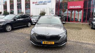 skadebil auto Skoda Octavia 1.0 TSI GREENTECH SPORT BUSINESS 2023/1