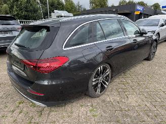 Vaurioauto  passenger cars Mercedes C-klasse 300 e Plug-in Hybride T-Model 2023/11