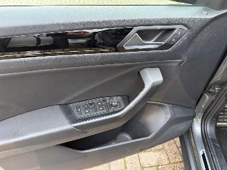 Volkswagen T-Roc R 300 R-Line 4 Motion picture 30