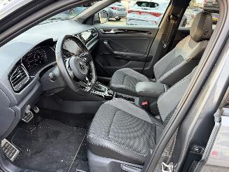 Volkswagen T-Roc R 300 R-Line 4 Motion picture 28