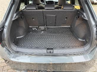 Volkswagen T-Roc R 300 R-Line 4 Motion picture 18