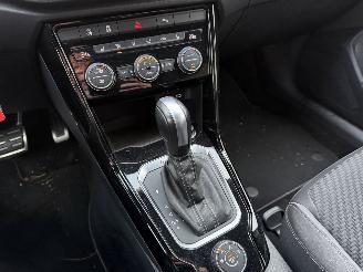 Volkswagen T-Roc R 300 R-Line 4 Motion picture 34