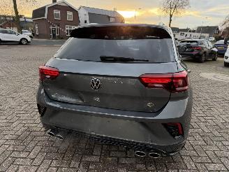 Volkswagen T-Roc R 300 R-Line 4 Motion picture 6