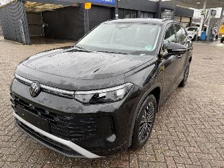 Volkswagen Tayron 1.5 eTSi 150 Pk DSG   7 persoons picture 3