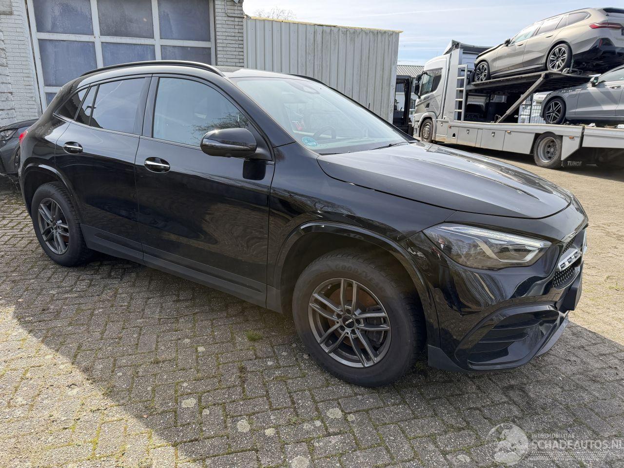 Mercedes GLA 200 Hybrid AMG-Line