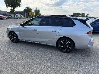 Opel Astra Station GS-Line picture 16