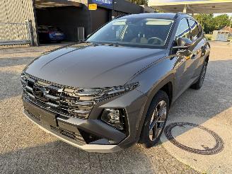 Hyundai Tucson 1.6 T-GDi 110 Kw Trend automaat picture 2