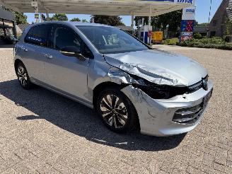 Volkswagen Golf 1.5. eTSI. 110 Kw DSG. Goal picture 9