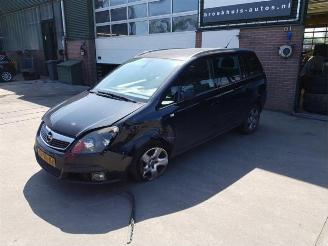 Opel Zafira Zafira (M75), MPV, 2005 / 2015 1.9 CDTI 16V picture 2