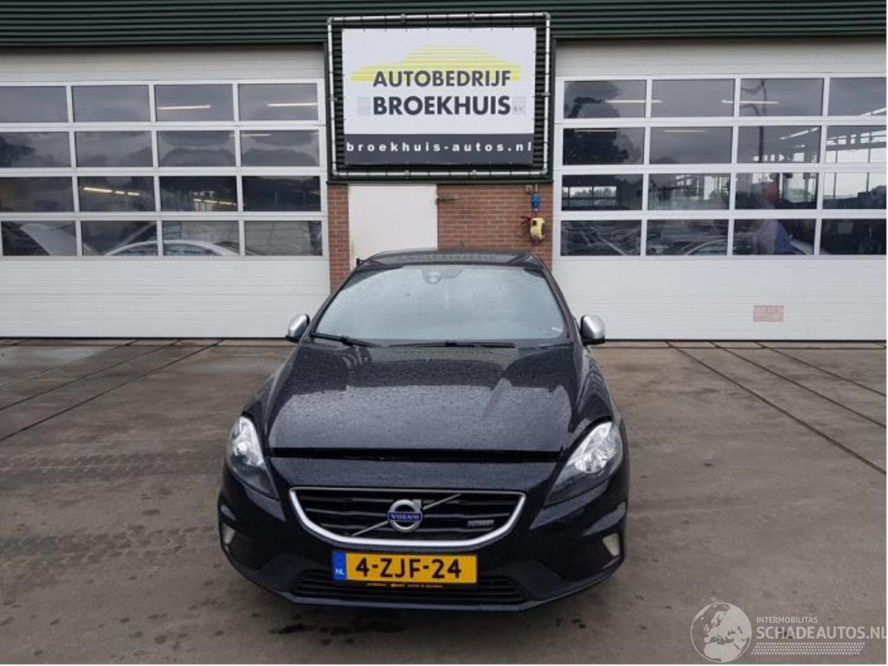 Volvo V-40 V40 (MV), Hatchback 5-drs, 2012 / 2019 2.0 D4 16V