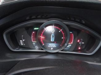 Volvo V-40 V40 (MV), Hatchback 5-drs, 2012 / 2019 2.0 D4 16V picture 11