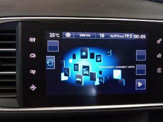 Peugeot 308  picture 9