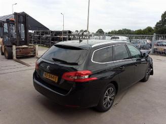 Peugeot 308  picture 5