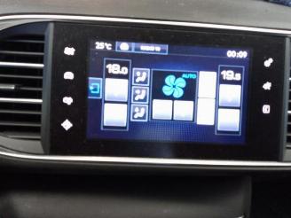 Peugeot 308  picture 16