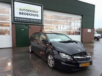 Vrakbiler auto Peugeot 308 308 SW (L4/L9/LC/LJ/LR), Combi 5-drs, 2014 / 2021 1.6 BlueHDi 120 2015/11
