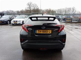 Toyota C-HR C-HR (X1,X5), SUV, 2016 1.8 16V Hybrid picture 5