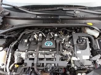 Toyota C-HR C-HR (X1,X5), SUV, 2016 1.8 16V Hybrid picture 9